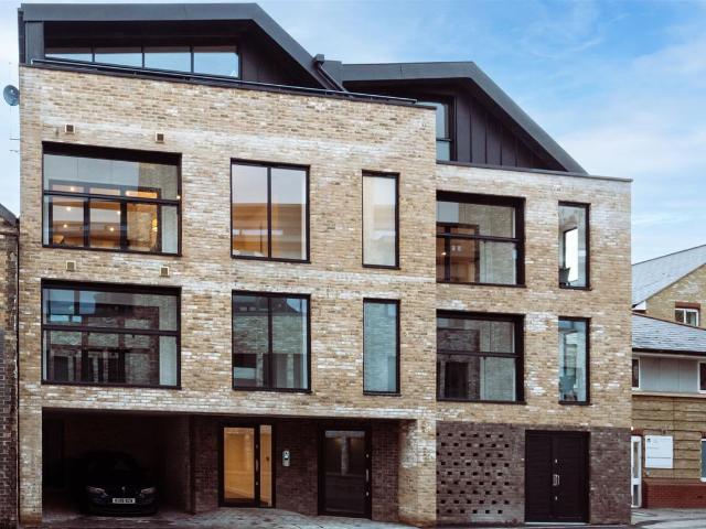 New Street, Cambridge CB1, 2 bed flat to rent, £3,750 pcm | PrimeLocation