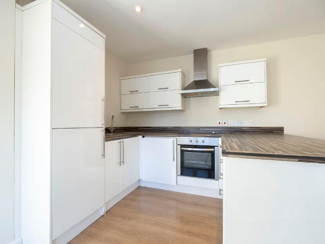 New Street, Cheltenham GL50, 1 bed flat to rent, £950 pcm | PrimeLocation