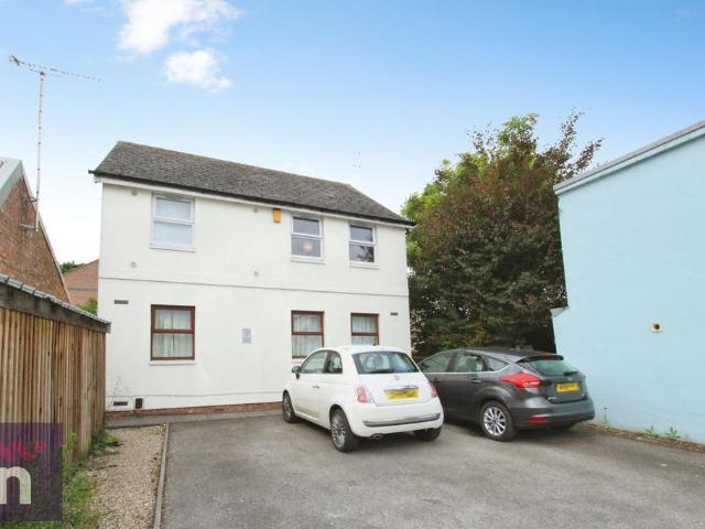 New Street, Cheltenham, GL50 2 bed flat to rent £995 pcm £230 pw
