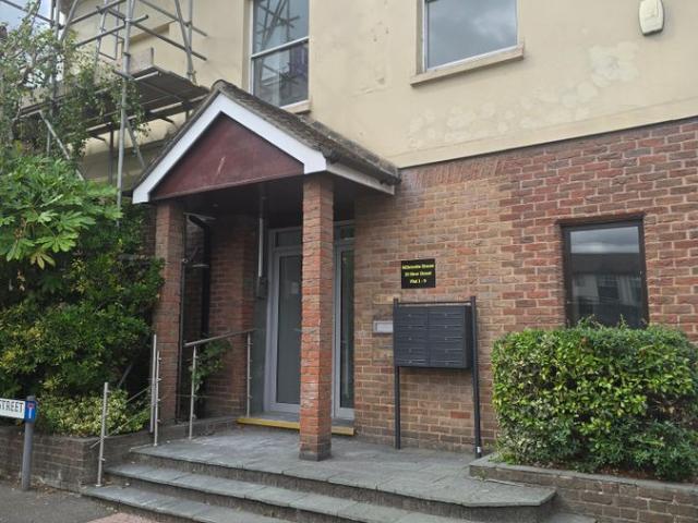 New Street, Chelmsford CM1, 1 bed flat to rent, £1,250 pcm | PrimeLocation