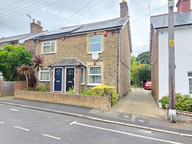 New Street, Crawley RH10, 2 bed semi detached house to rent, £1,550 pcm | PrimeLocation