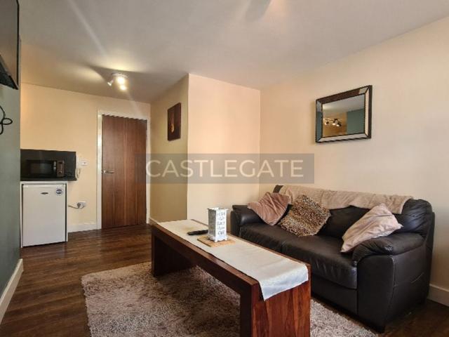 New Street, Huddersfield HD1, 1 bed flat to rent, £750 pcm | PrimeLocation
