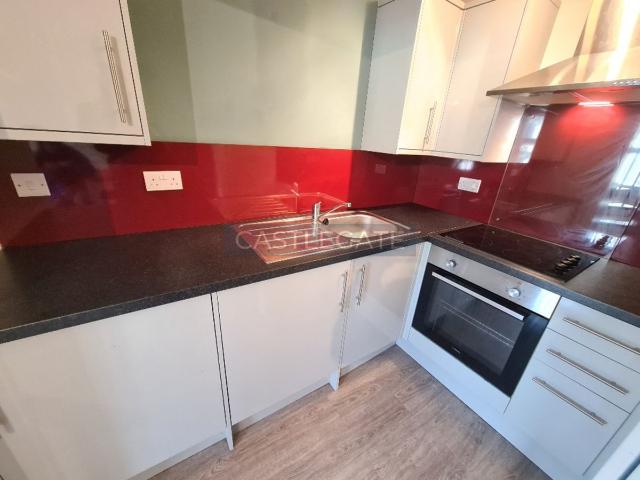 New Street, Huddersfield HD1, 1 bed flat to rent, £750 pcm | PrimeLocation