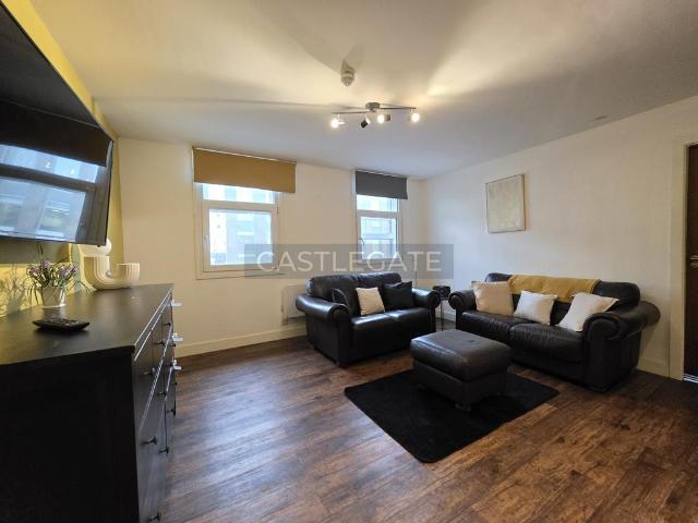 New Street, Huddersfield, HD1 2AX 2 bed flat to rent £1,000 pcm £231 pw