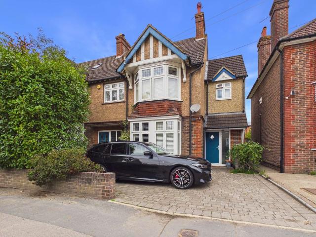 New Street, Horsham RH13, 5 bed semi detached house to rent, £3,000 pcm | PrimeLocation