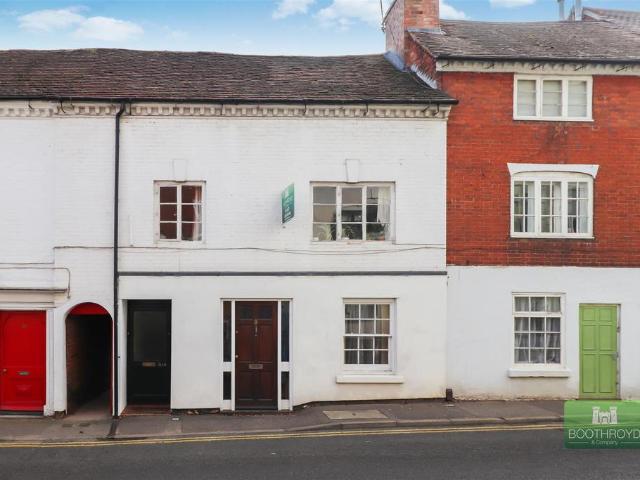 New Street, Kenilworth 1 bed apartment to rent £850 pcm £196 pw