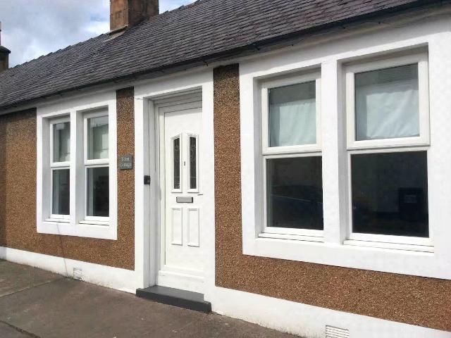 New Street, Thornhill, Dumfries And Galloway DG3, 2 bed bungalow to rent, £1,250 pcm | PrimeLocation