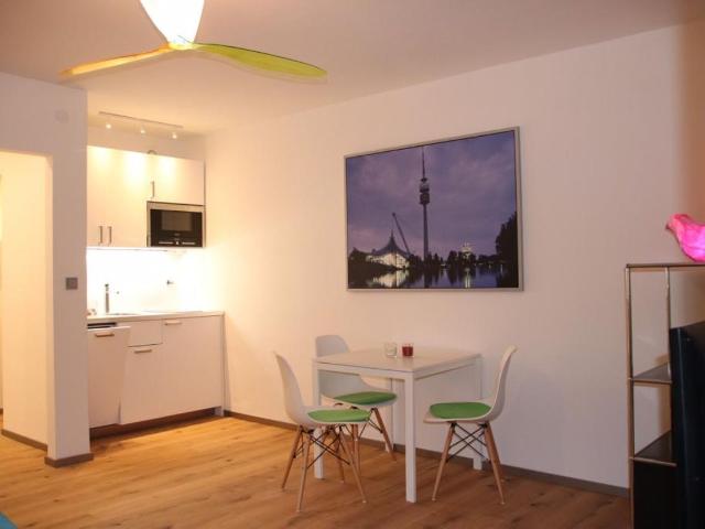 New suite located in München, Munchen Amsterdam Apartments for Rent
