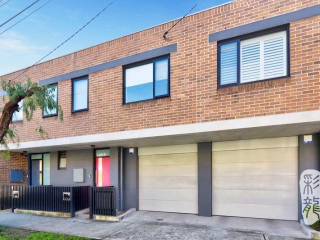 New Painting | Timber Floor | Modern 5 bedroom terrace in a prime location! Unfurnished