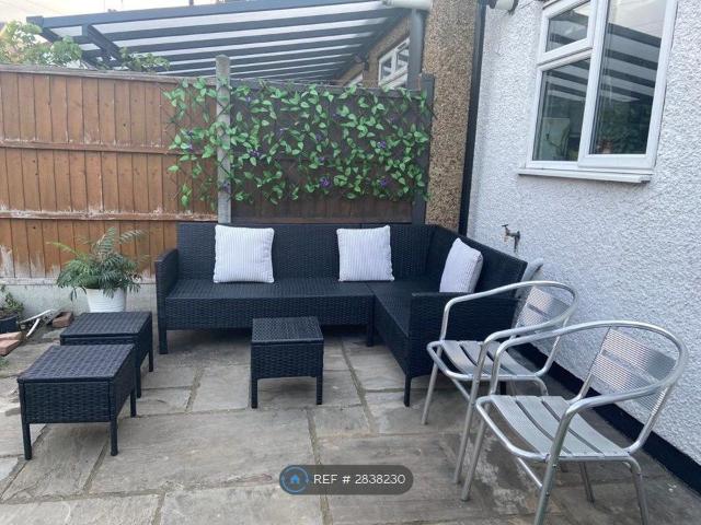 New Park Avenue, London N13, 4 bed terraced house to rent, £2,800 pcm | PrimeLocation