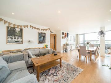 New Park Road, Brixton SW2, 3 bed flat to rent, £3,400 pcm | PrimeLocation