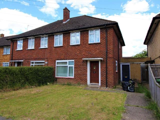 New Peachey Lane, Uxbridge UB8, 4 bed shared accommodation to rent, £2,300 pcm | PrimeLocation