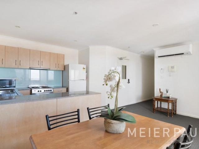 New Price: Ideal investment opportunity or to live in in the heart of the city!