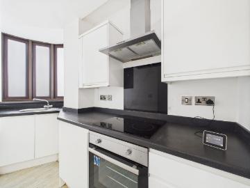 New Priestgate House, Peterborough PE1, 2 bed flat to rent, £825 pcm | PrimeLocation