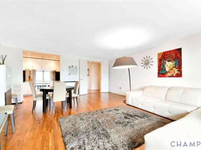 New Providence Wharf, 1 Fairmont Avenue E14, 2 bed flat to rent, £3,033 pcm | PrimeLocation