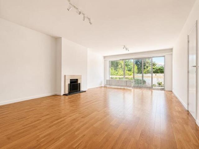 ! NEW ! Q.Observatoire Appartement 2 chambres rénové