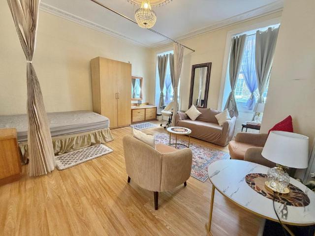 New Quebec Street, Marylebone, W1H Studio to rent £2,817 pcm £650 pw