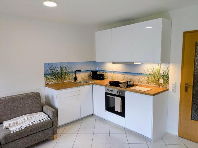New, quiet Studio with balcony in popular area close to technology park, Karlsruhe Amsterdam Apartments for Rent