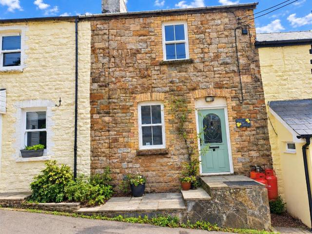 New Row, Henllys, Cwmbran NP44, 3 bed terraced house to rent, £1,050 pcm | PrimeLocation