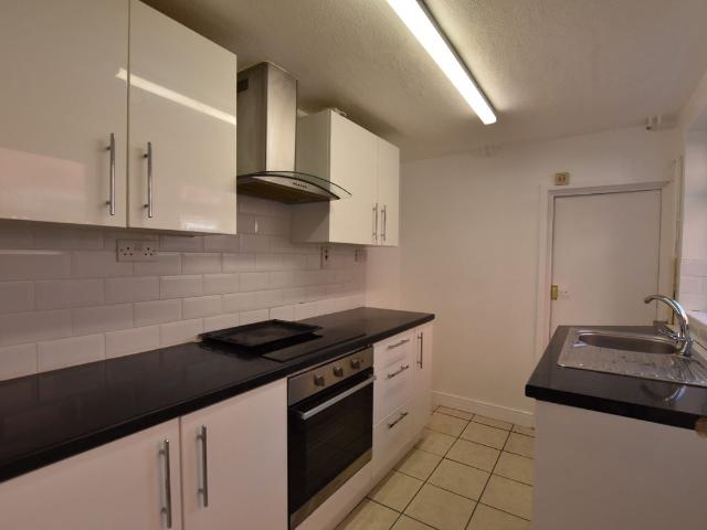 New Road, Woodston, Peterborough PE2, 3 bed terraced house to rent, £1,075 pcm | PrimeLocation