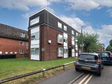 New Road, Bromsgrove B60, 2 bed flat to rent, £895 pcm | PrimeLocation