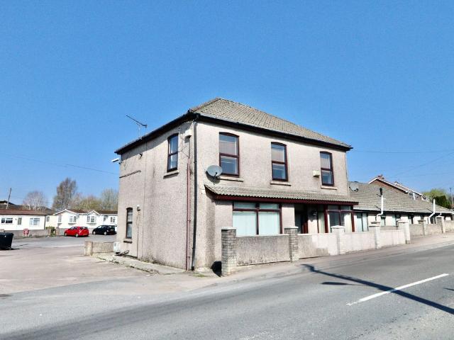 New Road, Coalway GL16, 2 bed flat to rent, £775 pcm | PrimeLocation