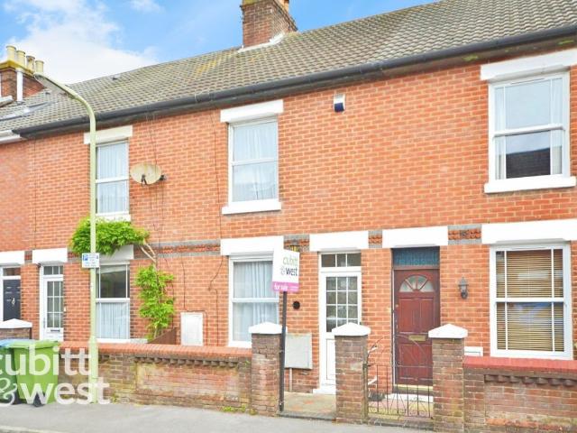 New Road, Fareham PO16, 2 bed terraced house to rent, £1,350 pcm | PrimeLocation