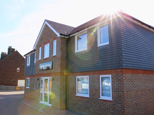 New Road, Havant PO9, 2 bed flat to rent, £1,295 pcm | PrimeLocation