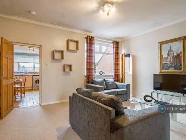 New Road, Leighton Buzzard, LU7 3 bed flat to rent £1,995 pcm £460 pw