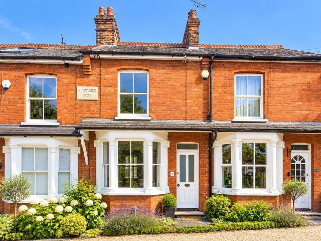 New Road, Letchmore Heath WD25, 2 bed terraced house to rent, £2,000 pcm | PrimeLocation