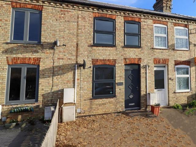 New Road, Littleport, Ely CB6, 2 bed terraced house to rent, £1,000 pcm | PrimeLocation