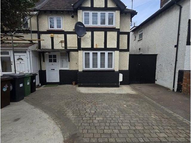 New Road, London E4, 2 bed flat to rent, £2,350 pcm | PrimeLocation