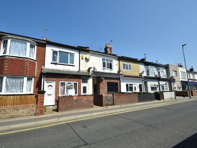 New Road, Portsmouth PO2, 2 bed flat to rent, £975 pcm | PrimeLocation