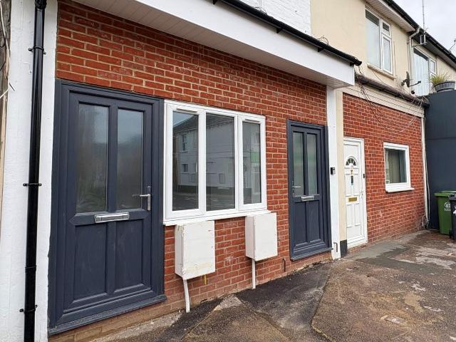 New Road, Portsmouth PO2, 2 bed flat to rent, £1,200 pcm | PrimeLocation