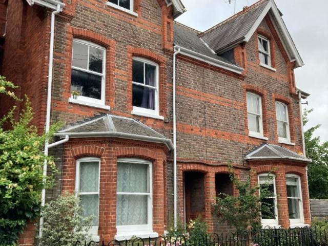 New Road, Reading RG1 Studio to rent £800 pcm £185 pw