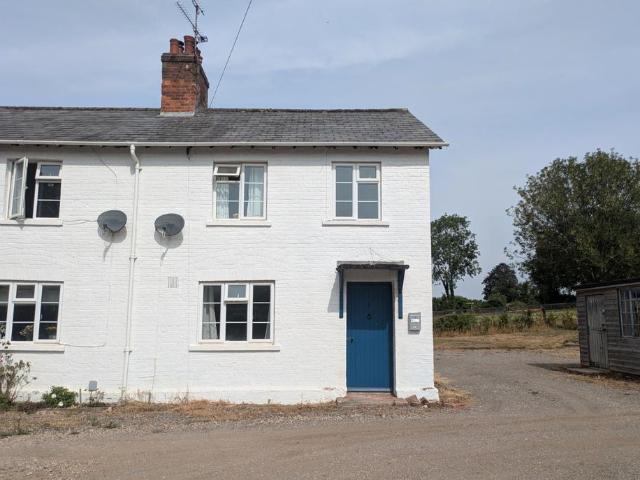 New Road, Rockbourne, Fordingbridge. 3 bed semi detached house to rent £1,600 pcm £369 pw