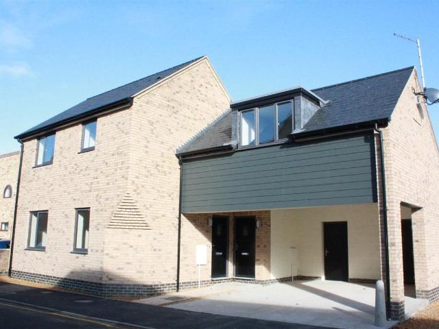 New Road, St Ives PE27, 2 bed flat to rent, £1,195 pcm | PrimeLocation
