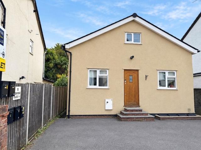 New Road, Staines Upon Thames, Middlesex TW18, 1 bed maisonette to rent, £1,200 pcm | PrimeLocation