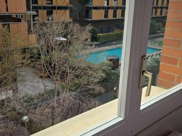 New room close to UOC Open University of Catalonia Barcelona just for female tenants