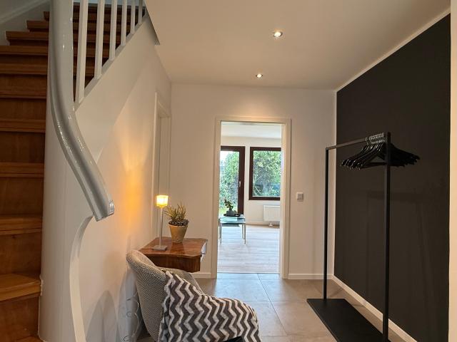 New renovated and modern house in Haan.Quiet location.Garage.Self Check in