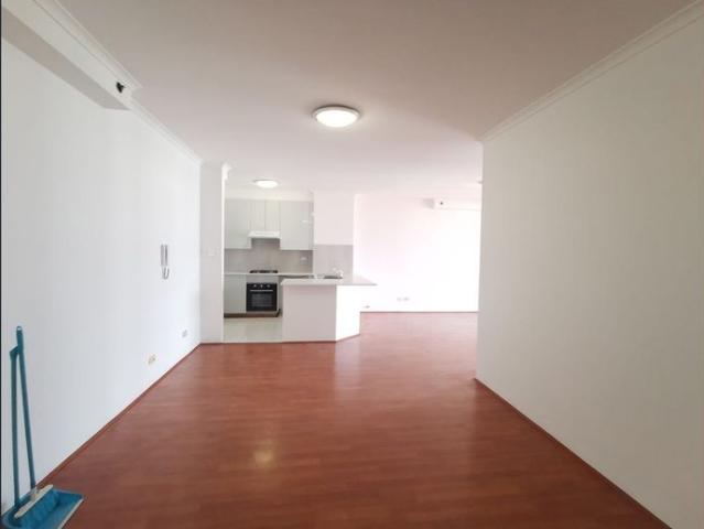 New Renovation North facing 2 bedroom apartment with sunroom