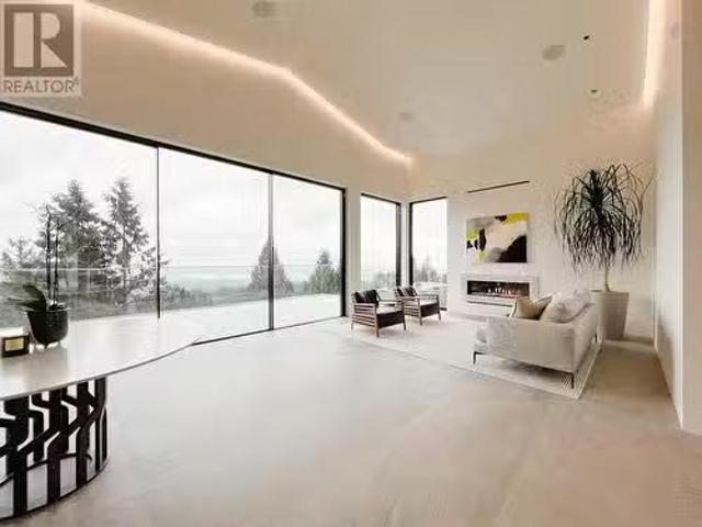 For Rent! WEST VANCOUVER, BC, None house for lease Listing.