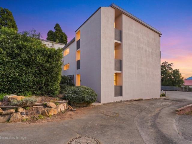 New Town The One Bedder With Its Own Backyard