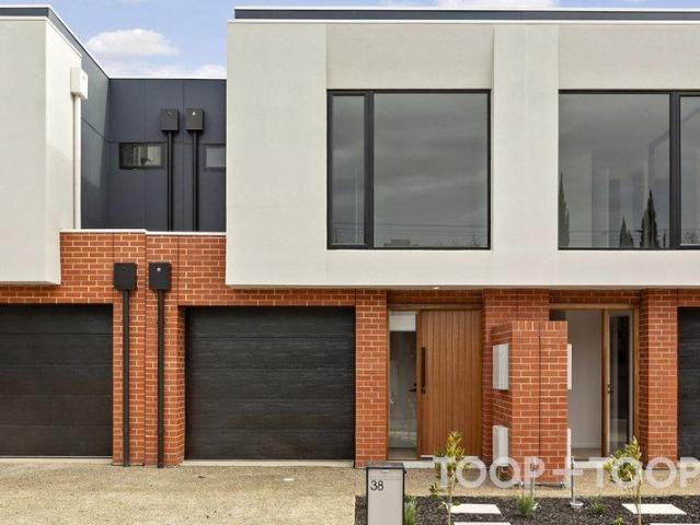 New Townhouse Living in Brompton