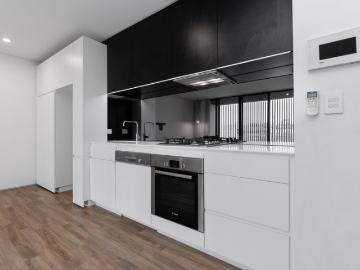 Modern Apartment Close to Amenity