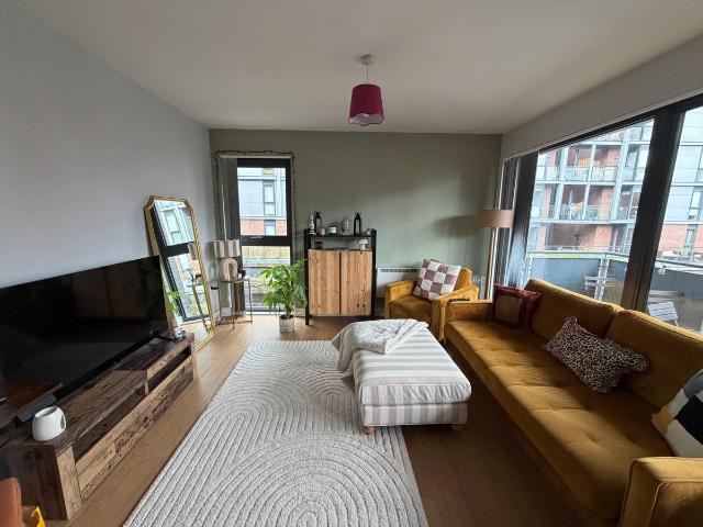 New Union Street, Manchester M4, 2 bed flat to rent, £1,495 pcm | PrimeLocation