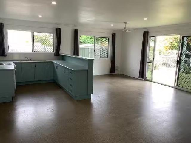 For Rent! UNIT 1/2A Ralston Street, West End, QLD 4810