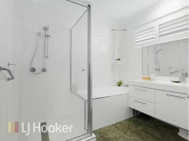 New Unit 2/1 Kurrawa Close, NELSON BAY Apartment for rent Lis.