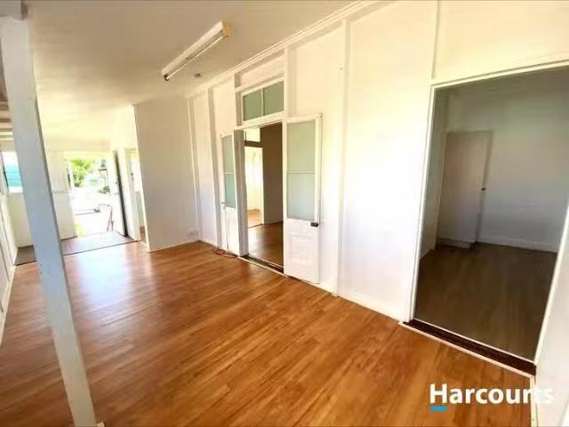 Unique UNIT 2/37 Macrossan Street, Childers, QLD 4660