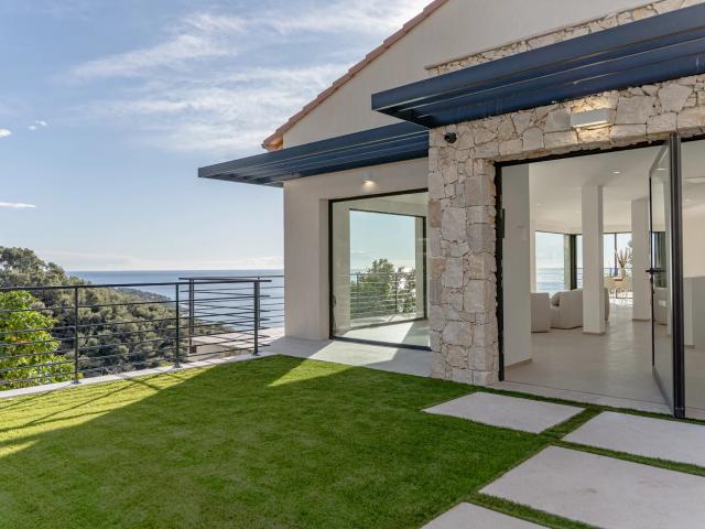 New Villa Sea View for rent Roquebrune Near Monaco